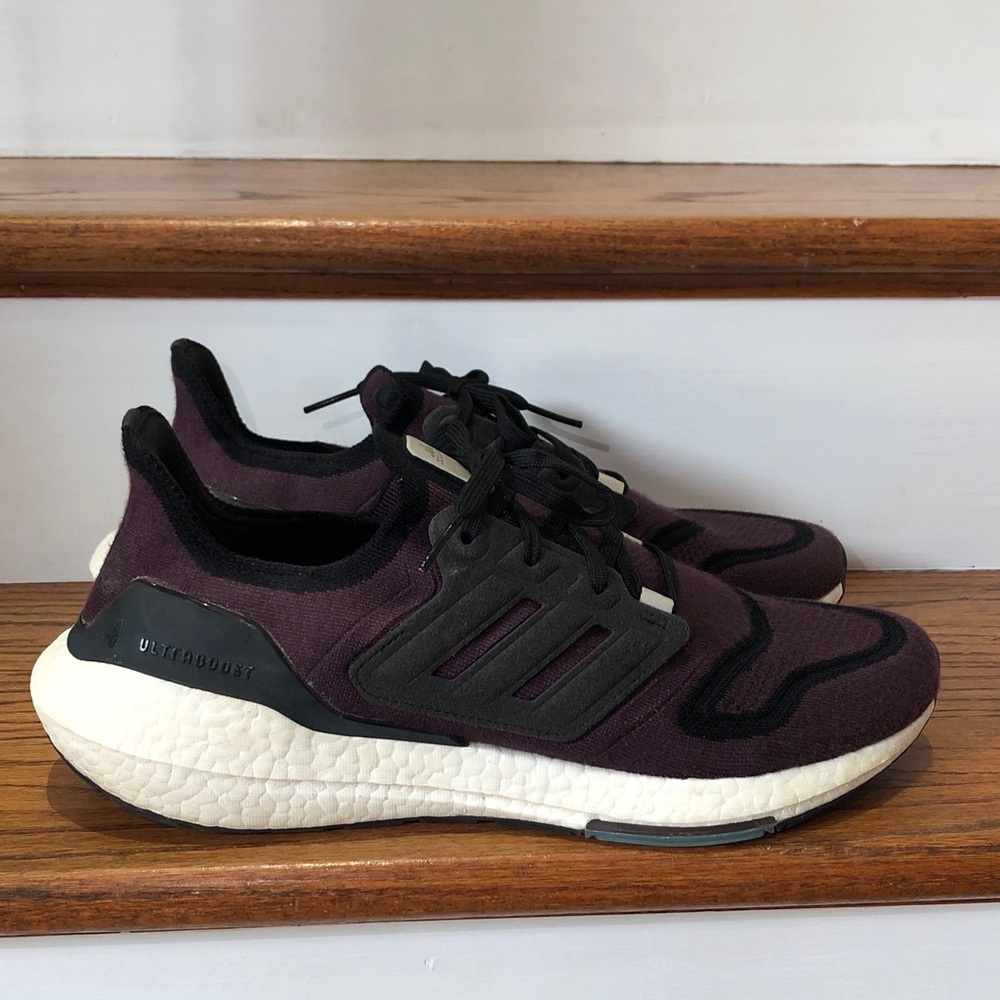 Adidas Ultraboost 22 Running Shoes (Shadow Maroon) Mens Size 12